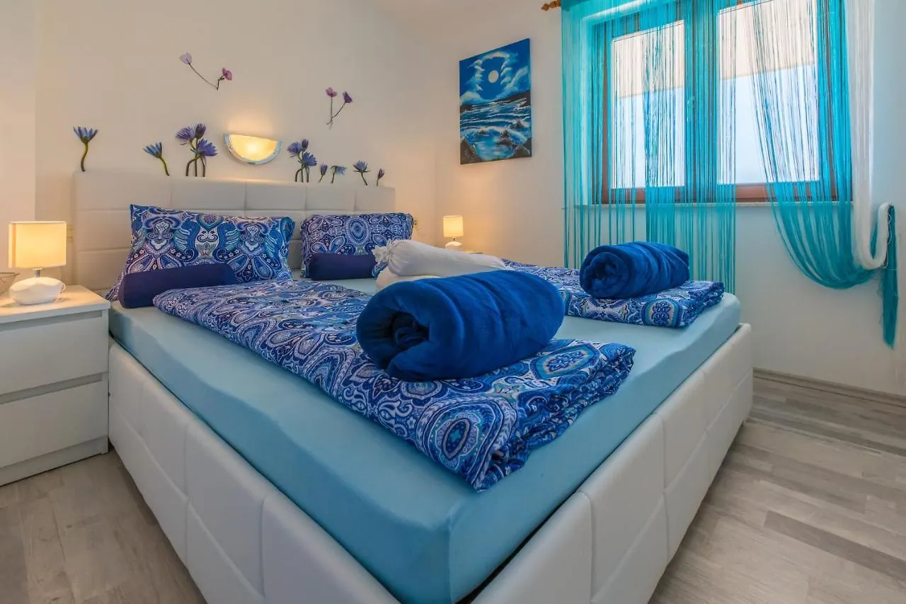 Janja C. Apartment Crikvenica